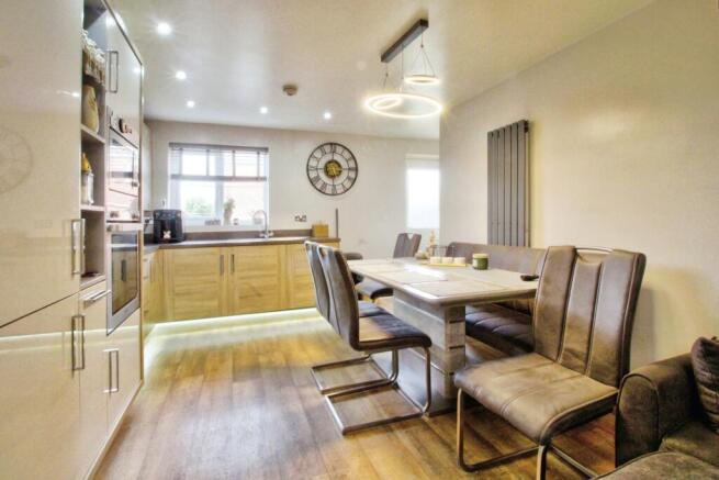 https://cdn.yopa.co.uk/properties/389258/b542916a5fc66aaf5fd7f69b3a713dccf39328e8_thmb_lg.jpgEaf79119-IMG_6252_3_4