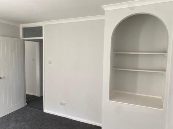 3 bed Semi-Detached to rent Image 10