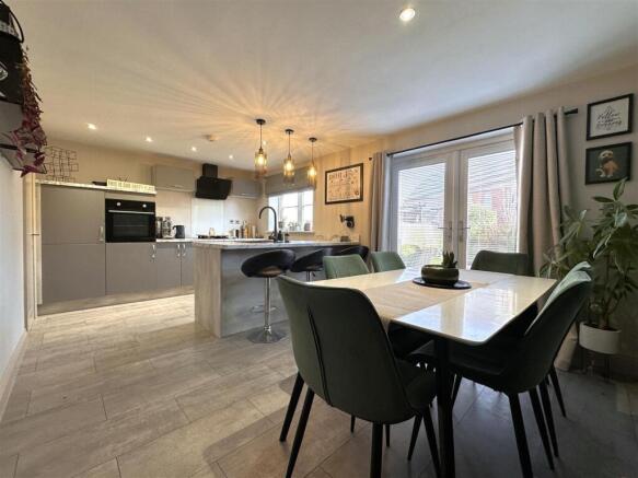 Open-Plan Dining Kitchen 633