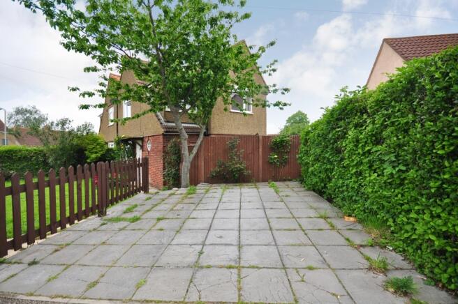 Driveway/Parking