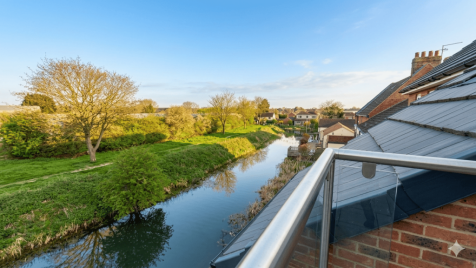 Eastgate, Bourne, PE10