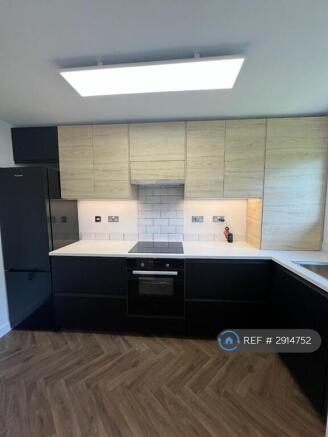Large Kitchen 