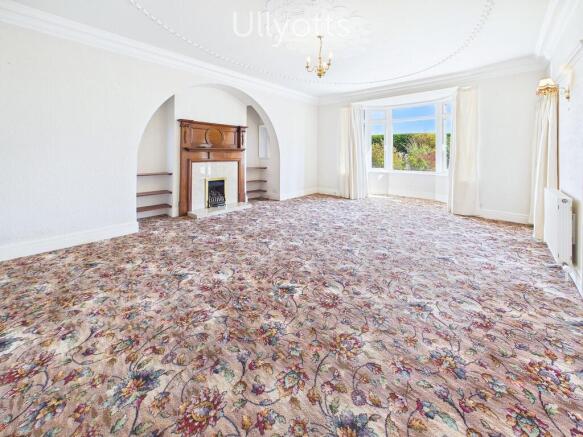 2 bed Apartment for sale Image 5