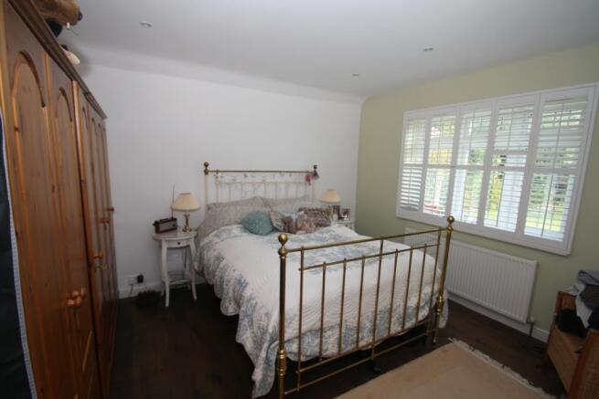 Bedroom 1.JPG