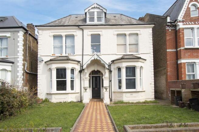 49b Longley Road SW17 external 1.jpg
