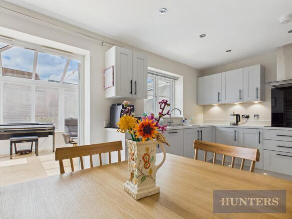 4 bed Detached for sale Image 7