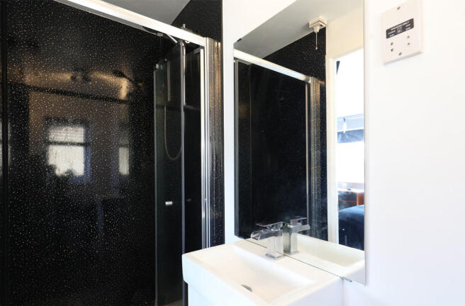 En Suite - Bedroo...