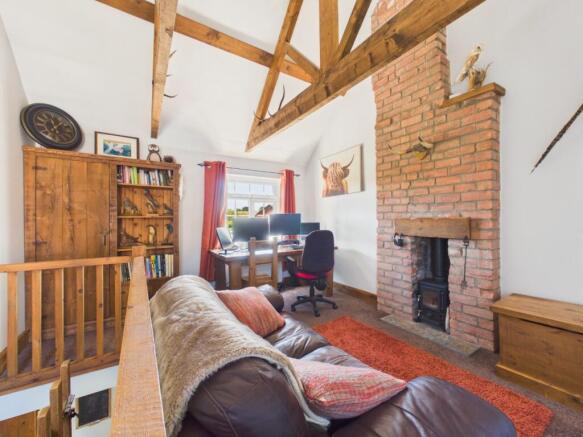 3 bed Detached for sale Image 12