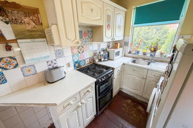 3 bed Semi-Detached for sale Image 5