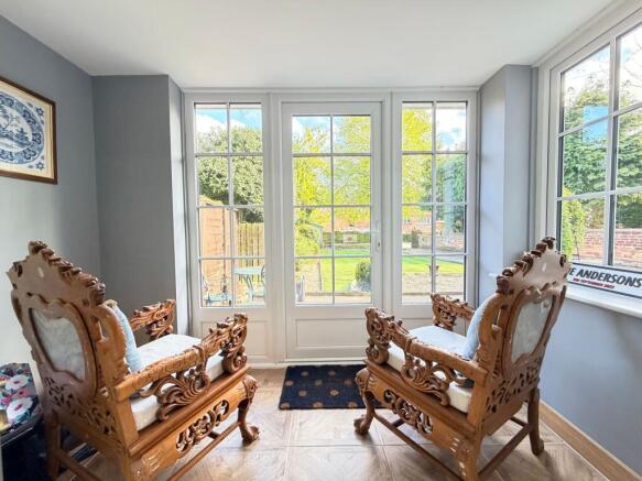 4 bed Semi-Detached for sale Image 9