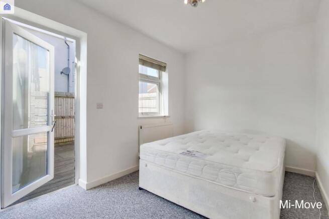 2_Bedroom-0.jpg