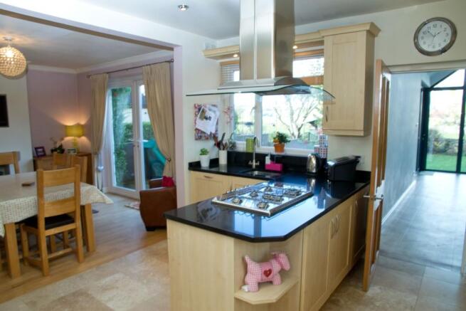 Family/Dining Kitchen