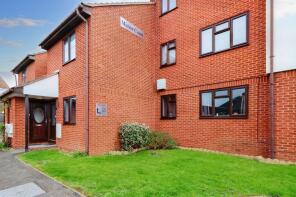 Flat 2, Manor Court, Manor Road, Waltham Abbey EN9 1EY