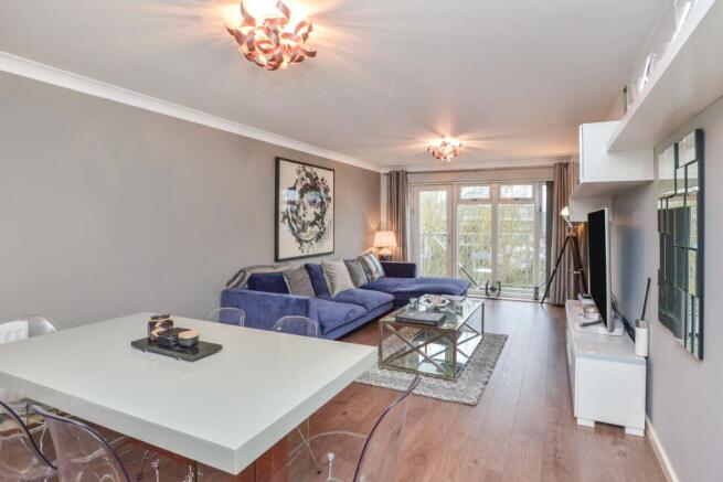 Sitting/Dining Room