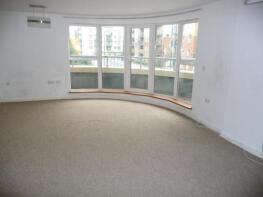 Flat 9, 15 City Court, Lower Canal Walk, Southampton SO14 3HL
