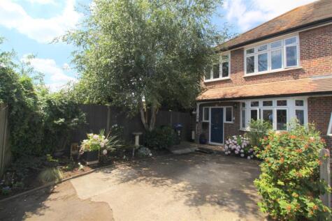 Studland Road, Byfleet