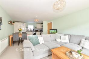 13, Lexington Drive, Haywards Heath RH16 3UN