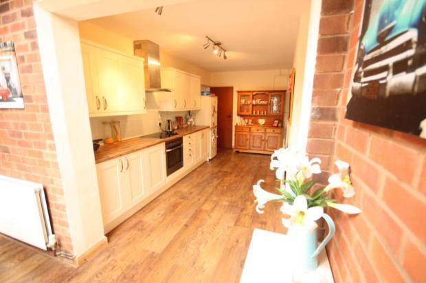 Kitchen Image 1
