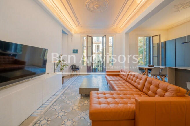 Impresionante-piso-modernista-reformado-en-finc...