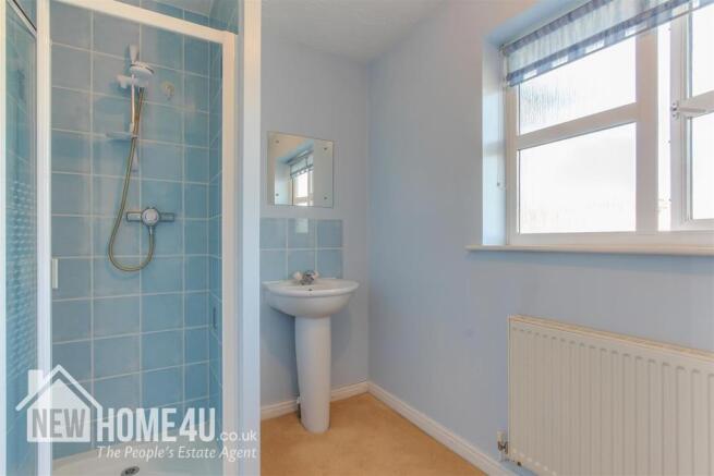 EN SUITE: