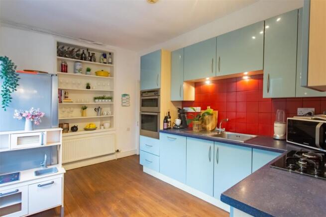Kitchen Frinton.jpg