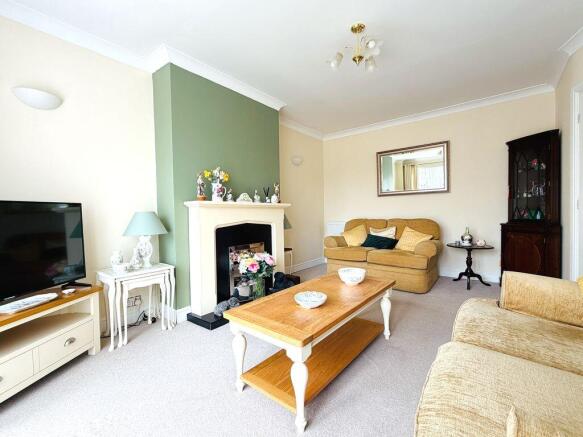 3 bed Semi-Detached Bungalow for sale Image 5
