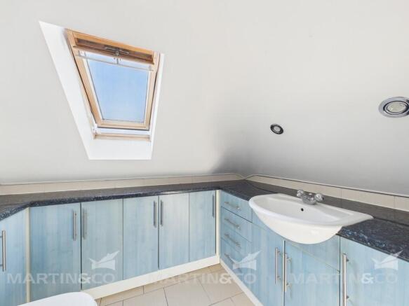 2 bed Flat to rent Image 8