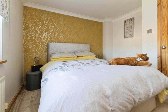 2 bed Semi-Detached for sale Image 11