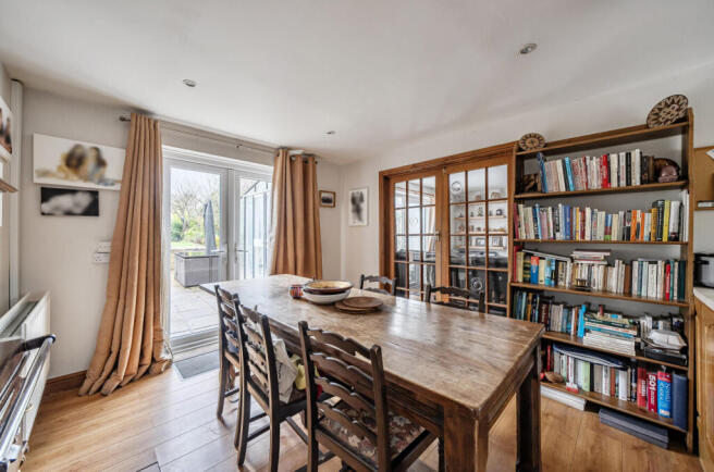 1409151-11-698ddf...