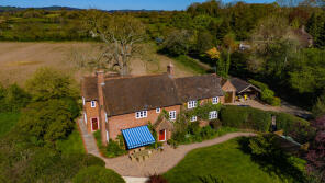 Moorfield, Waystone Lane, Belbroughton, Broom Hill DY9 0BD