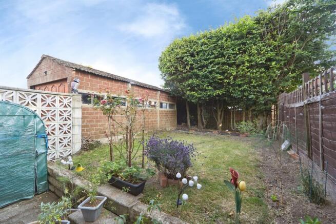 2 bed Semi-Detached for sale Image 4