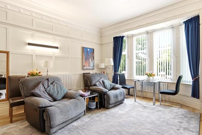 2 bed Flat for sale Image 7