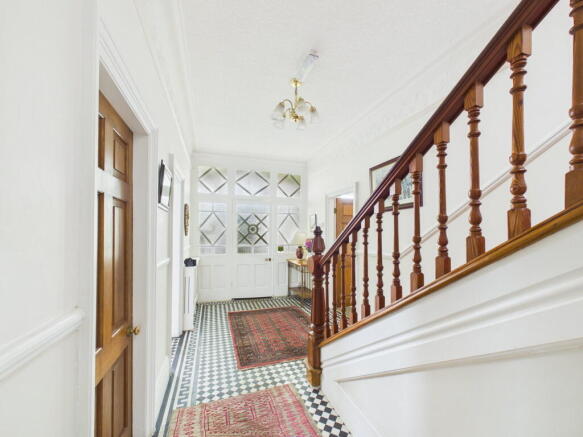 8 bed Detached for sale Image 7