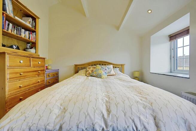 2 bed Terraced for sale Image 12