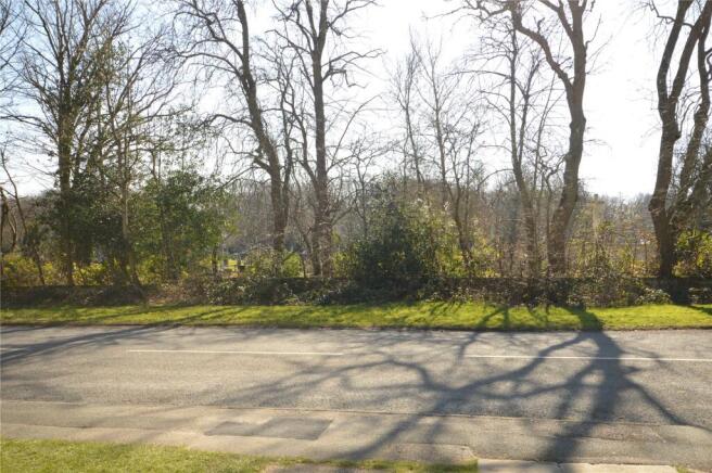 2 bed Apartment for sale Image 8