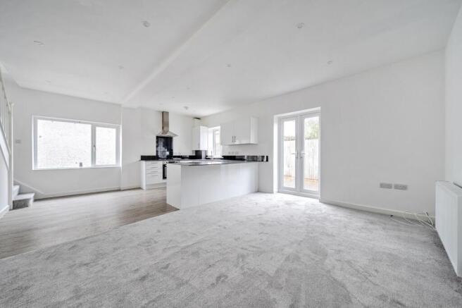 Kitchen / Living Room