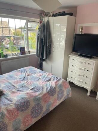 Large Bedroom