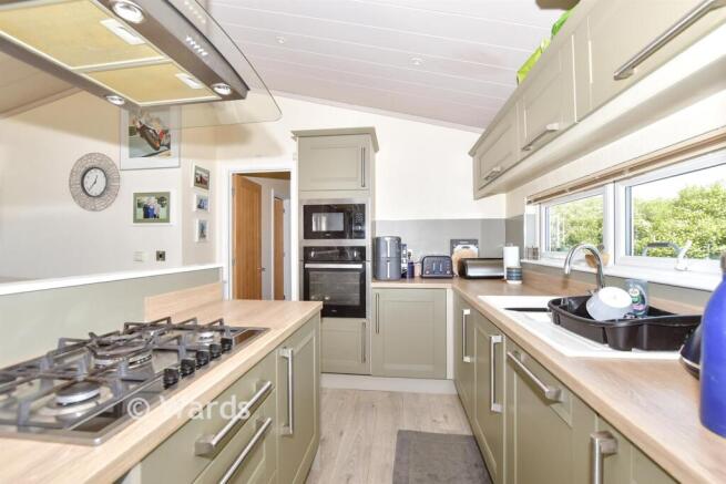 Lounge/ Kitchen