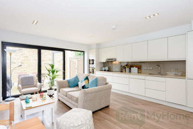 49mpa72W0YjxxVcM-kRy1tkQzSY