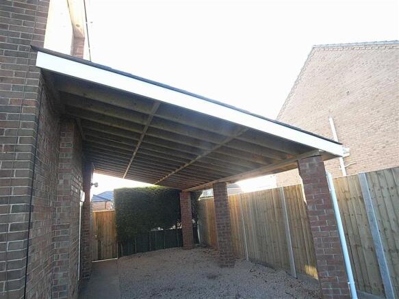 CAR PORT