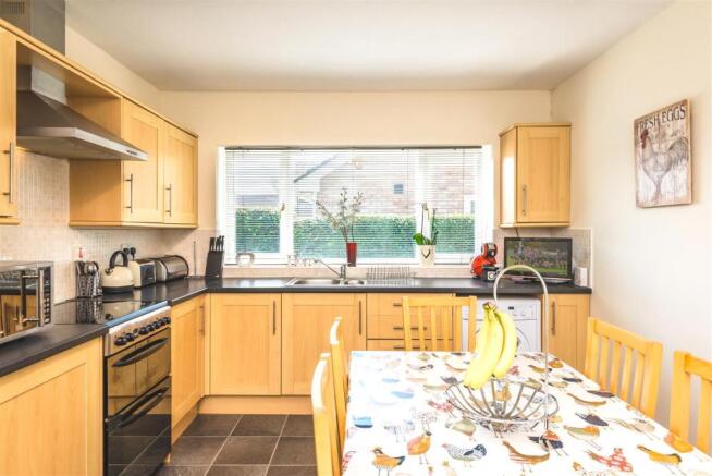 5 Park Avenue, Brecon-19.jpg