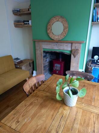 Dining/sitting room