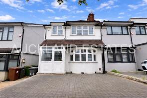 103, Park Avenue, Potters Bar EN6 5EW