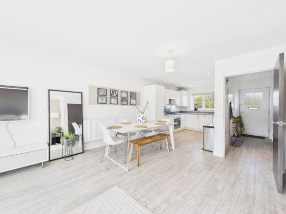 CAM01354G0-PR0468-STILL012