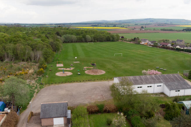 Surrounding Area & Play Park