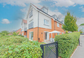 2, Crayford Mead, Warfield, Bracknell RG42 6EF