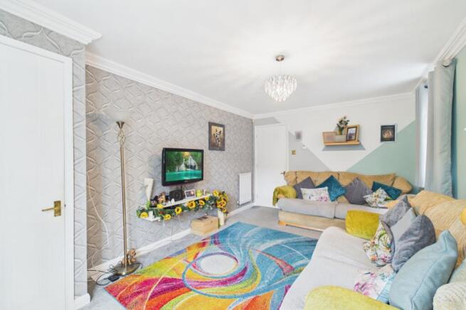 3 bed Semi-Detached for sale Image 5