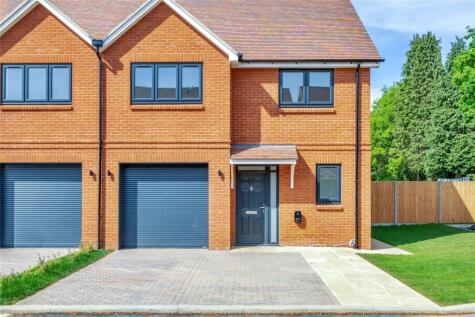 4 bed detached - Highfield Crescent, Hindhead, Surrey, GU26 image 20
