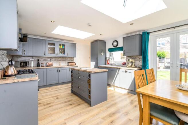 Kitchen diner