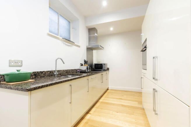 Flat 2, Northall-...